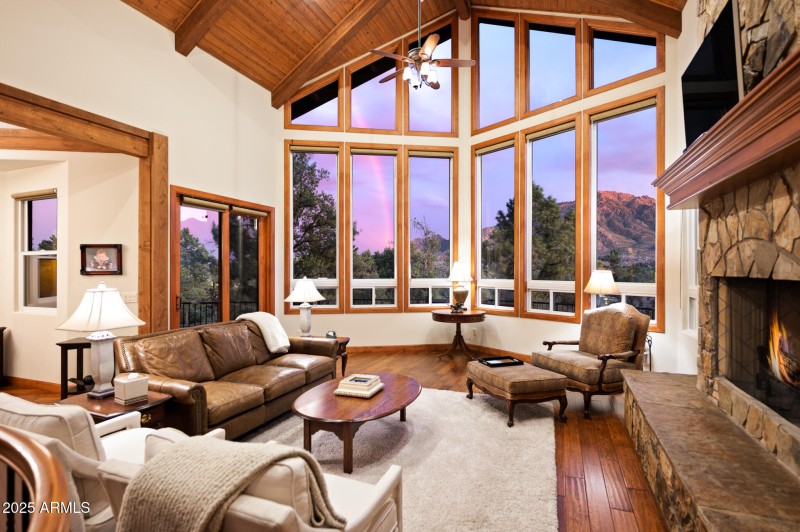 4490WJulesbergCir-7