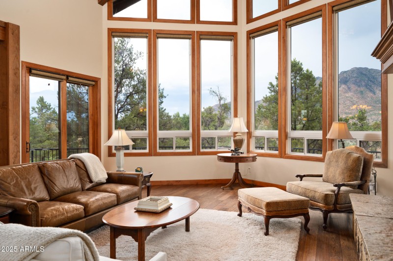 4490WJulesbergCir-8