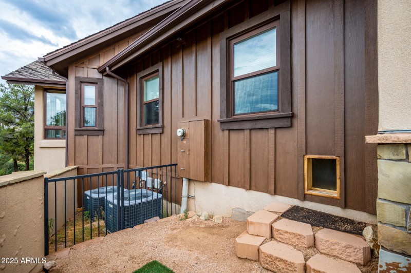 4490WJulesbergCir-65