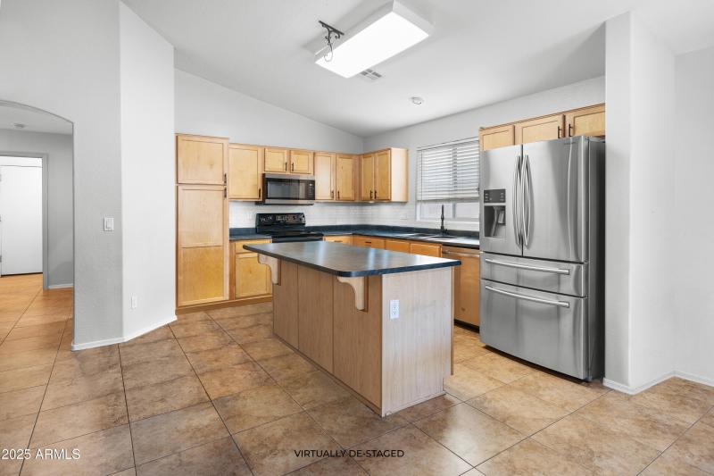 44355WOsterDr-12-VirtuallyDe-Staged