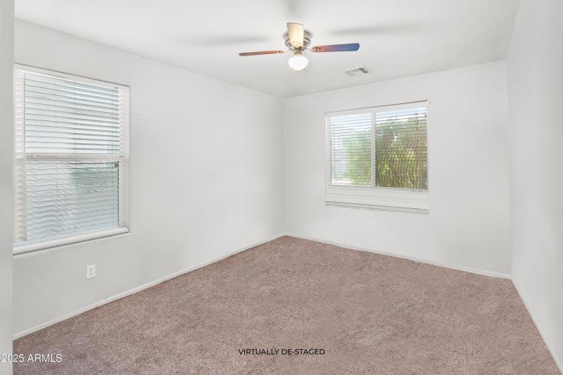 44355WOsterDr-37-VirtuallyDe-Staged