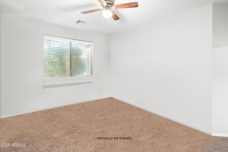 44355WOsterDr-38-VirtuallyDe-Staged