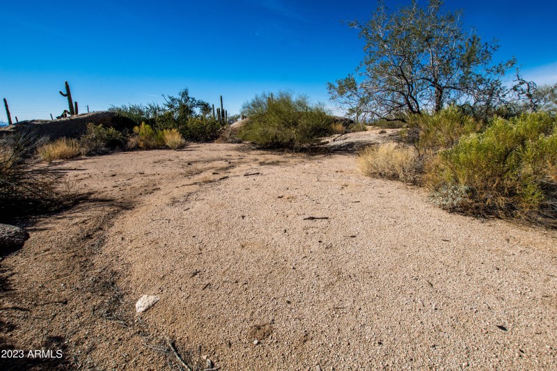 Large flat areas for potential building
