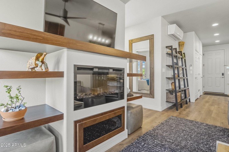 Custom Built Fireplace Nitch