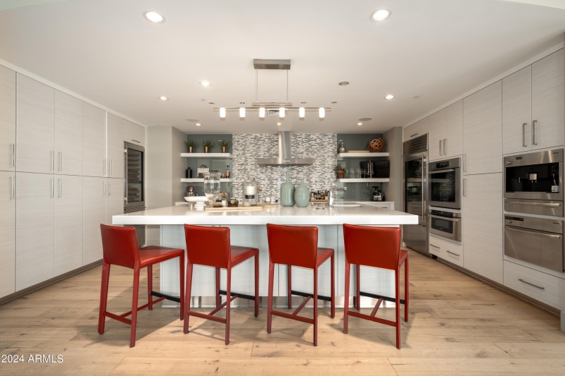 Kitchen w:Wolf:Miele++