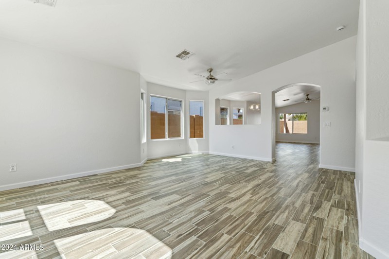 7-web-or-mls-Done Interior-26