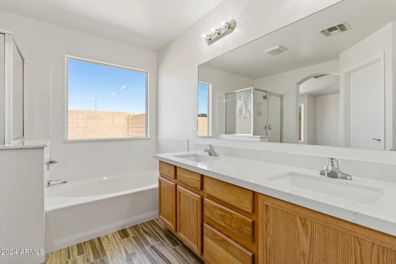 41-web-or-mls-Done Interior-12