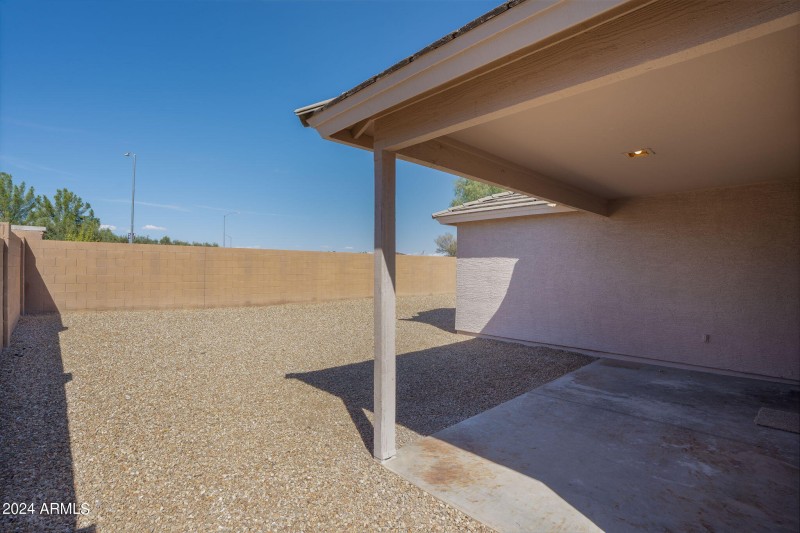 48-web-or-mls-Exterior JH-1