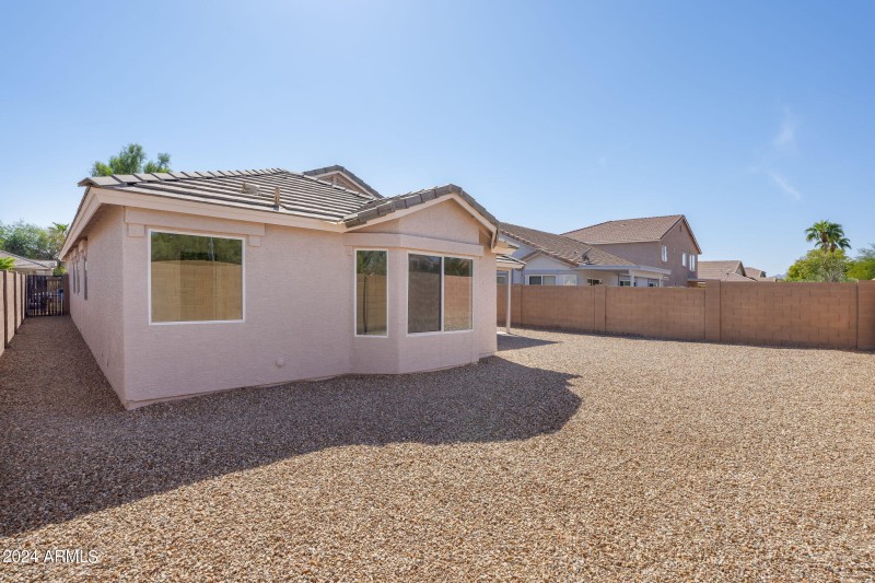 52-web-or-mls-Exterior JH-5