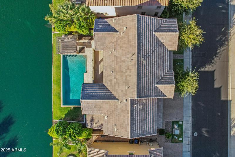 4322 S Gardenia Dr