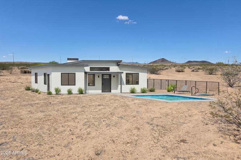 1.14 Acre Lot w/ Mountain Views!