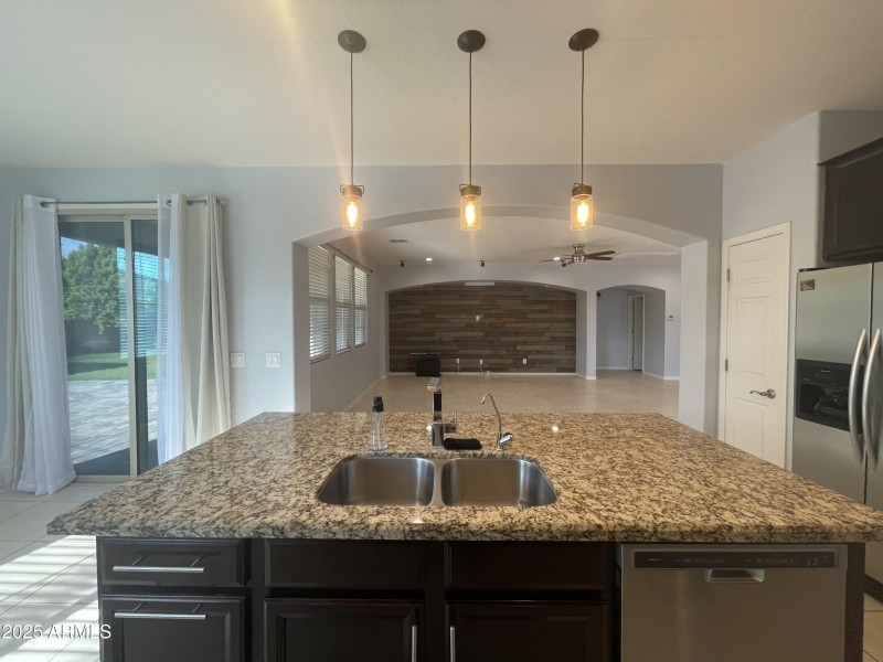 294BA82B-D123-4370-A595-2494E4C95CC6