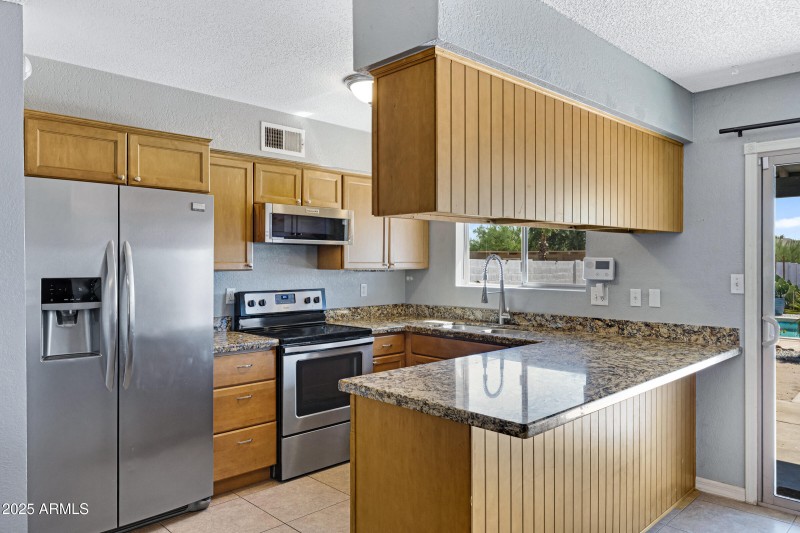 17229 N 8th Ave-11