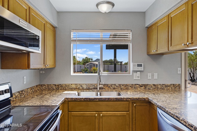 17229 N 8th Ave-13