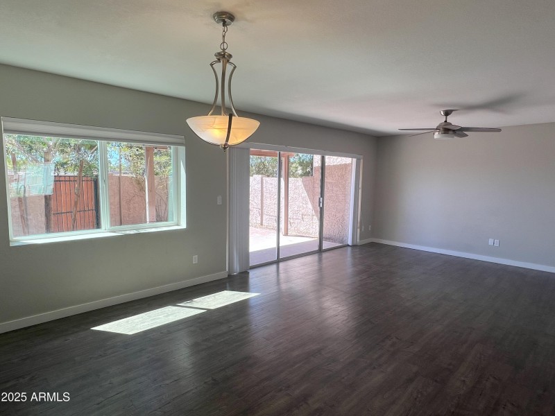 4011_Charter_Oak_great_rm_3
