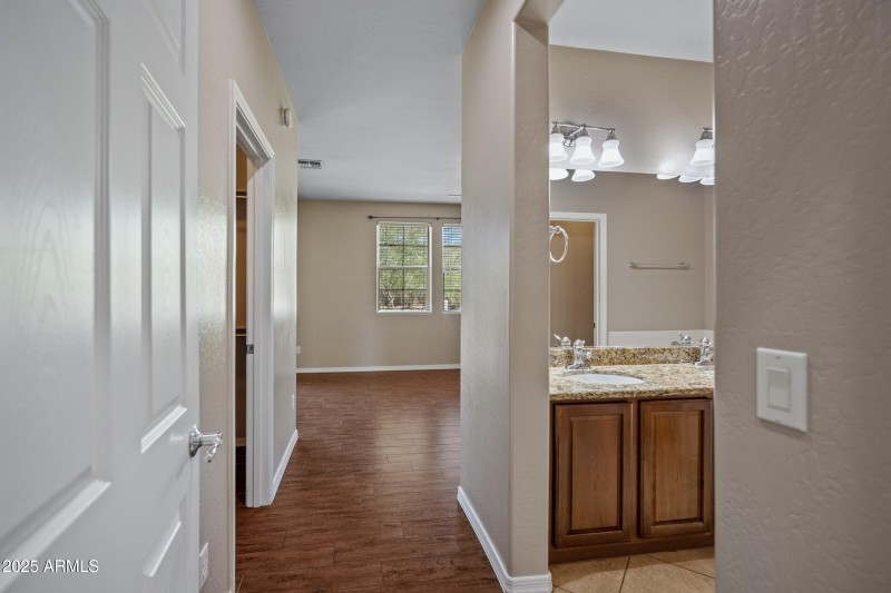 2128 W Tallgrass Trail #217-18