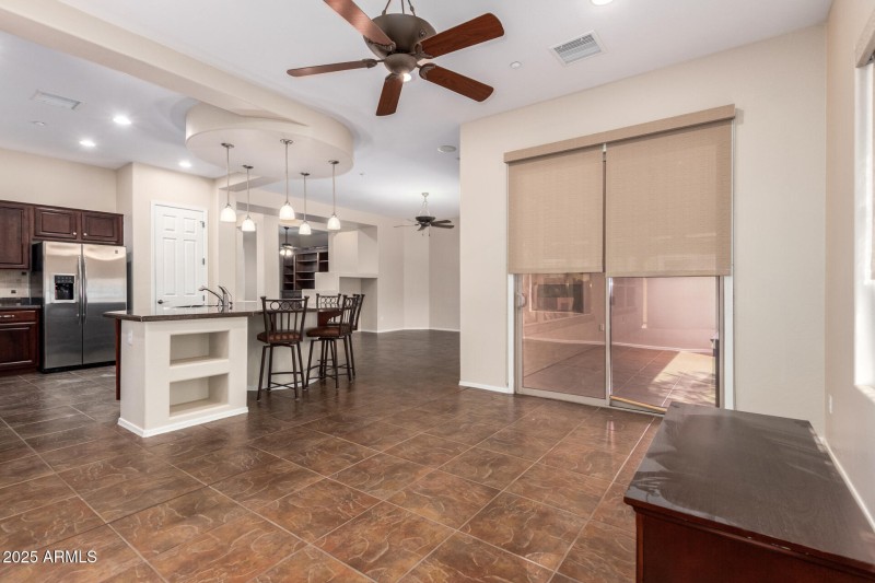 Dining Room:kitchen
