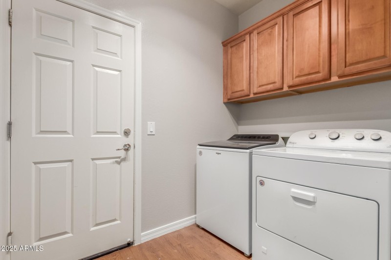 3969 E Cat Balue Dr