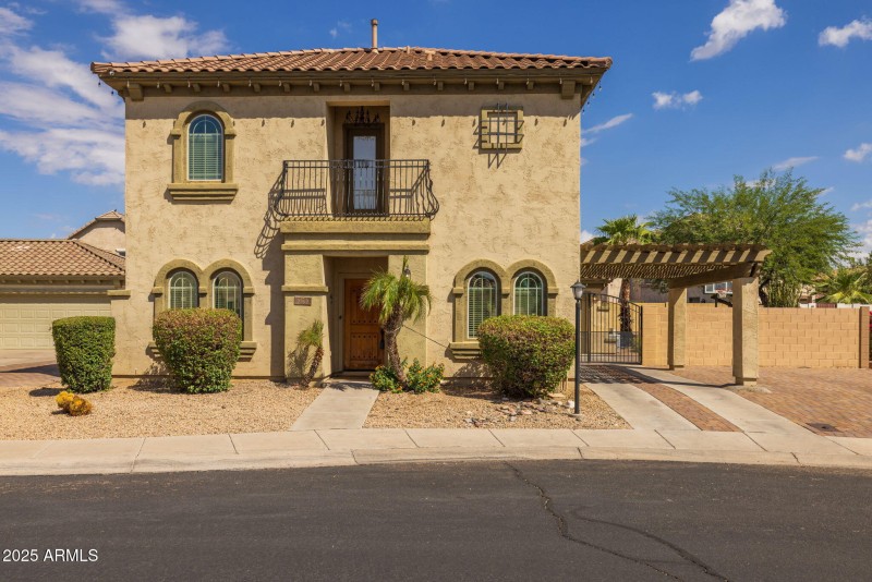 1-web-or-mls-7762 E Boston St, Mesa-1