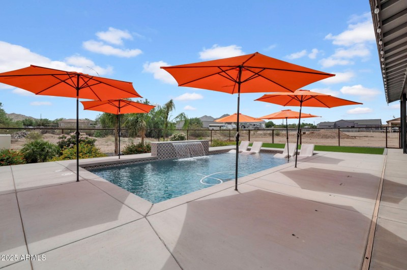 30-web-or-mls-19707 E Happy Rd-30