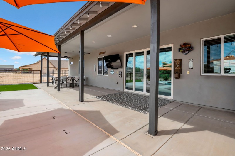 31-web-or-mls-19707 E Happy Rd-31