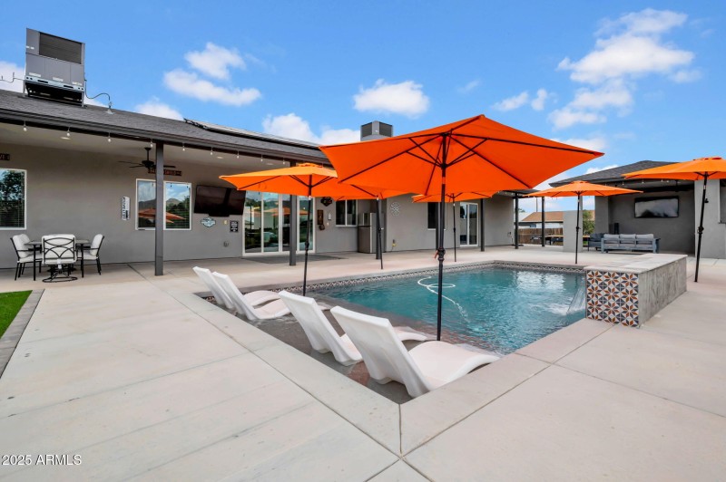 32-web-or-mls-19707 E Happy Rd-32