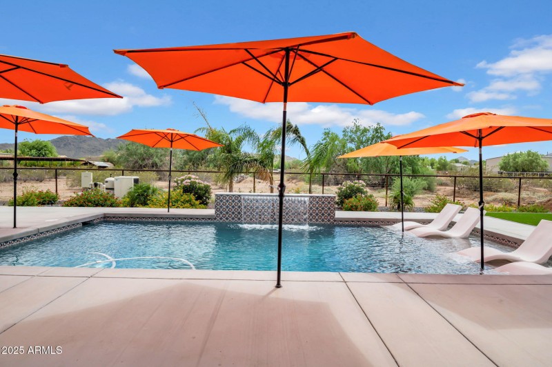 29-web-or-mls-19707 E Happy Rd-29