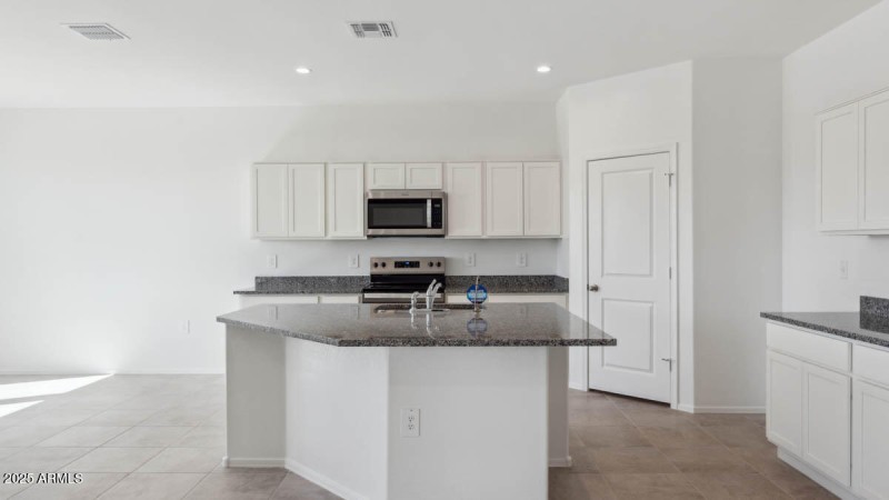 01_Kitchen