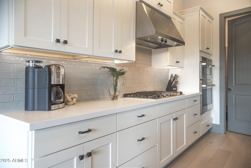 4 GOURMET KITCHEN_PANTRY