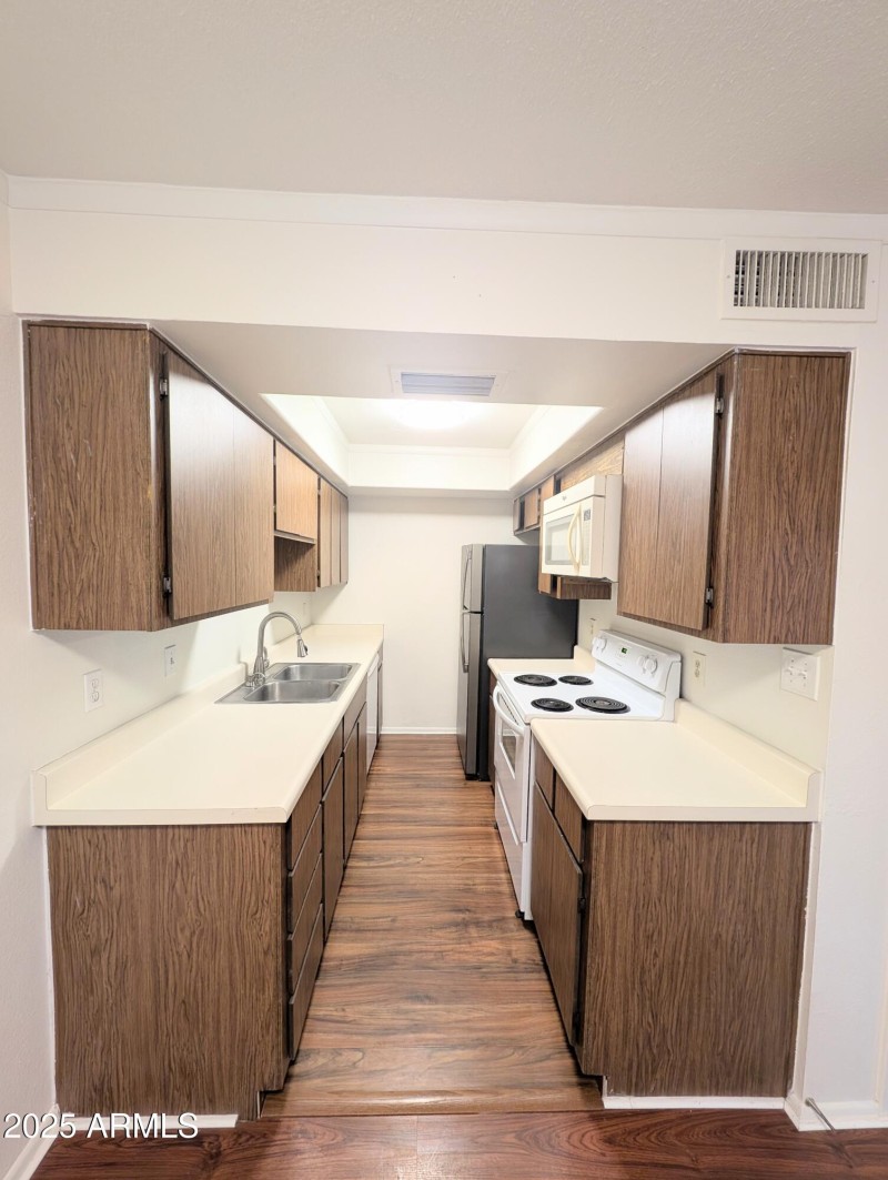 Palomino kitchen 1