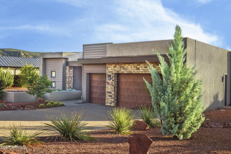 1 GARAGES