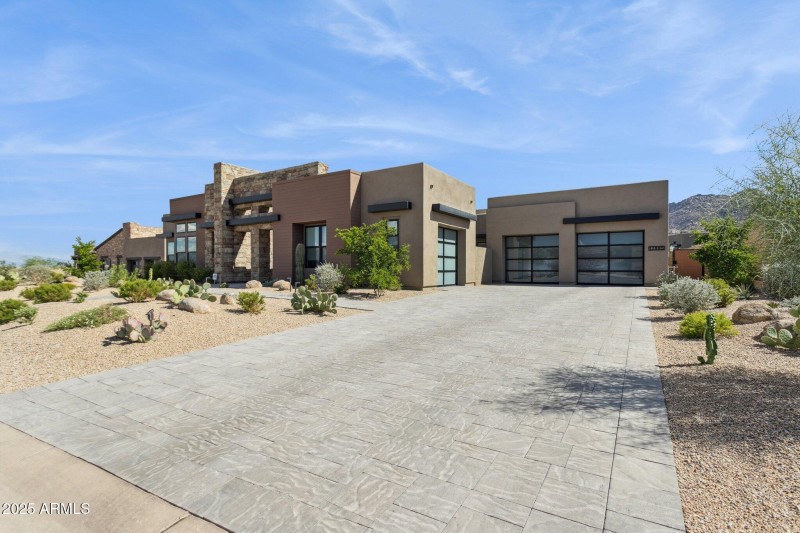 3-web-or-mls-12885-e-rosewood-dr