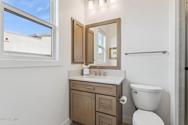 39-web-or-mls-12885-e-rosewood-dr