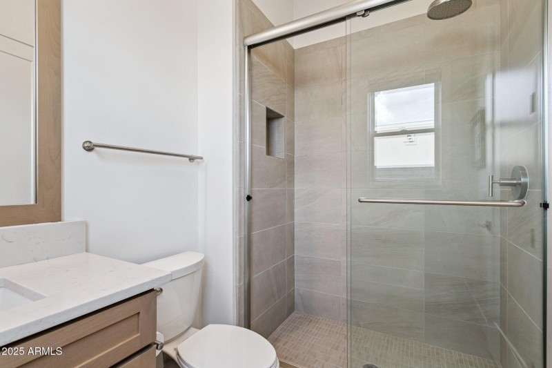 40-web-or-mls-12885-e-rosewood-dr