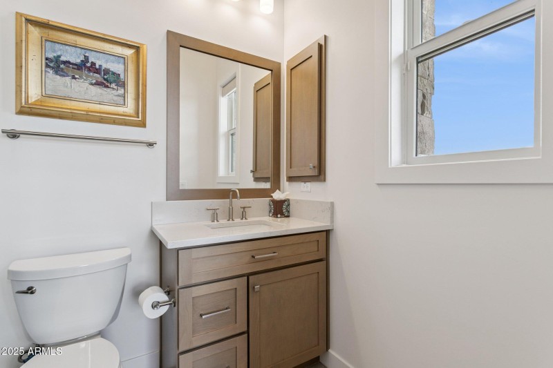 41-web-or-mls-12885-e-rosewood-dr