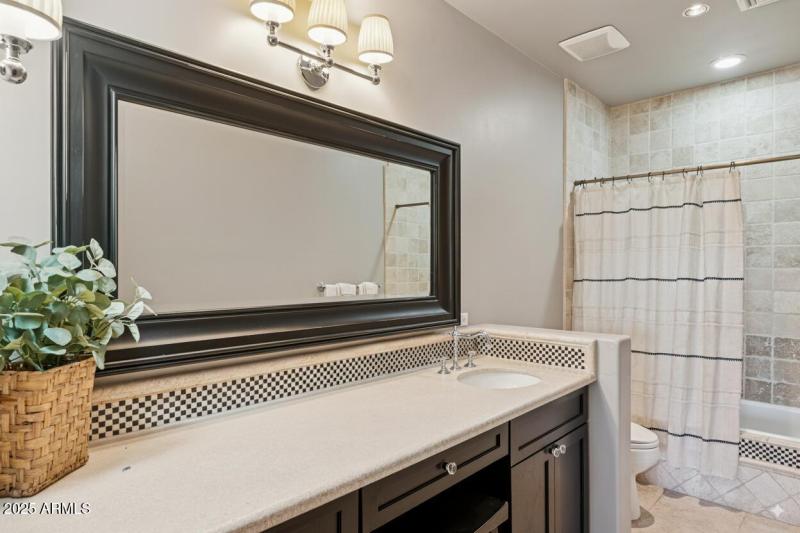 Bedroom 4 Ensuite