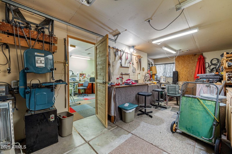 2240RoundaboutWay-HeberOvergaard-AZ-34