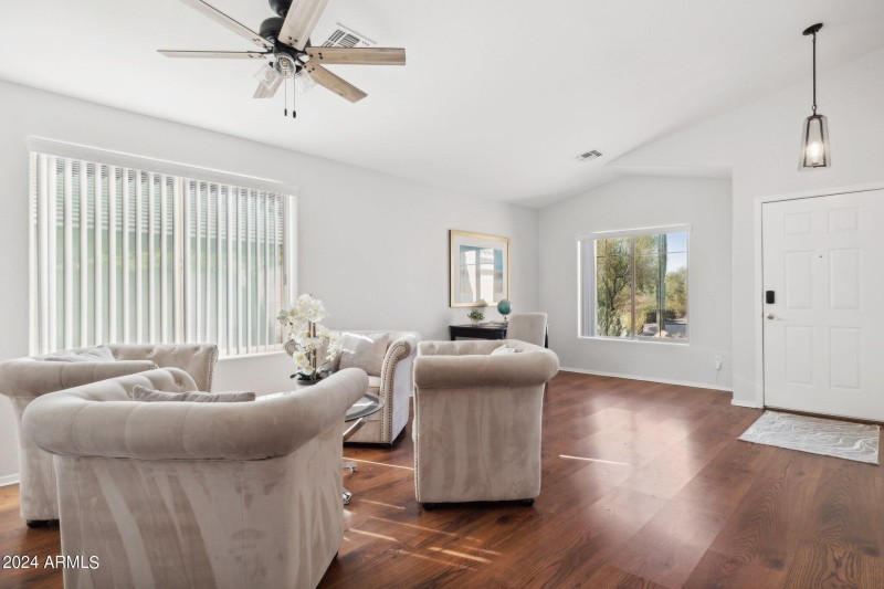 7-web-or-mls-10109-e-trailhead-ct