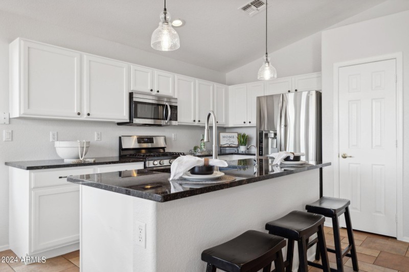 15-web-or-mls-10109-e-trailhead-ct