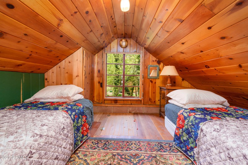 LOFT ONE