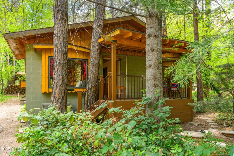 Moon Shadow Cabin