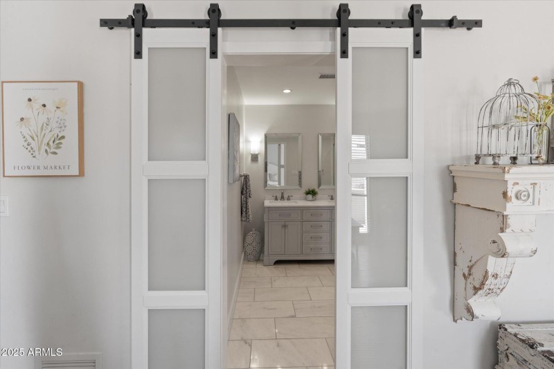 Ensuite Bathroom 2