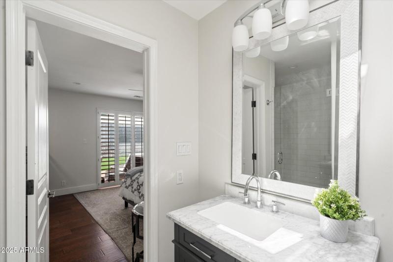 Ensuite Bathroom 3