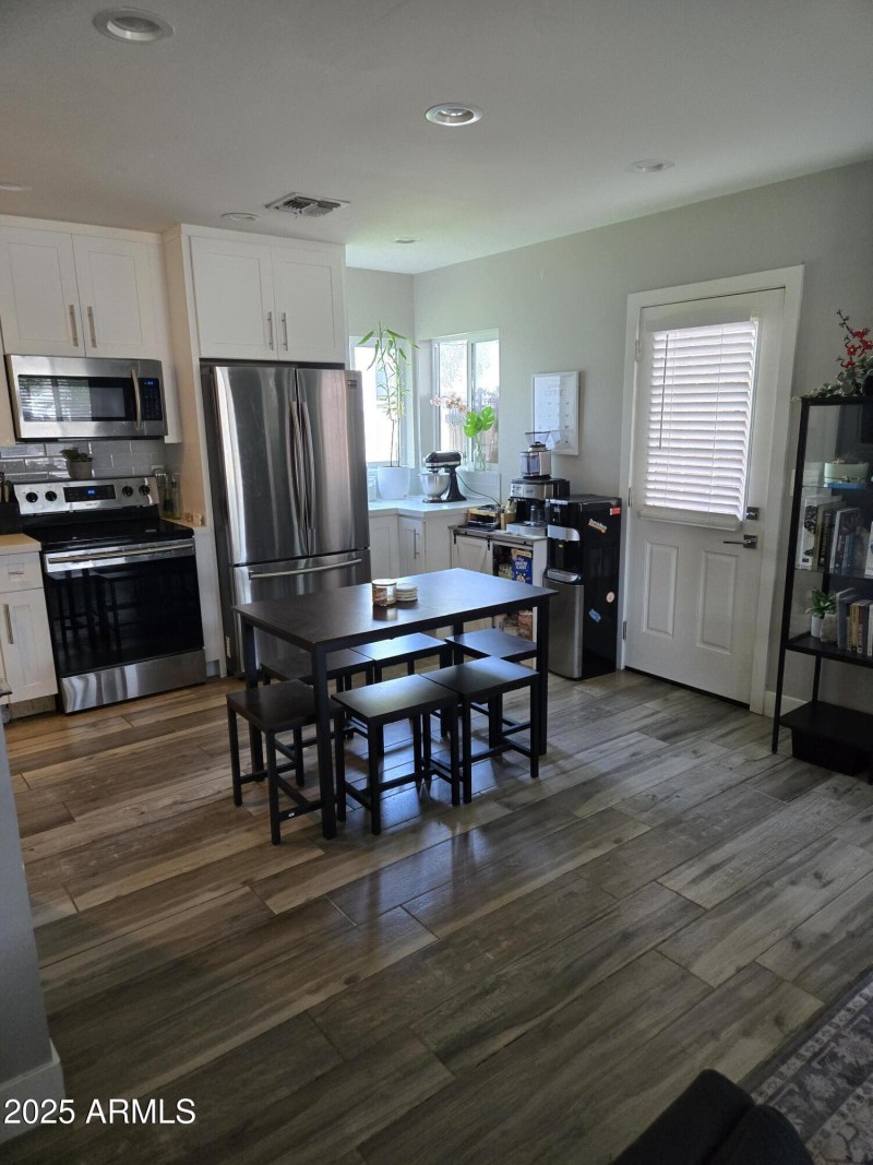 Kitchen 1
