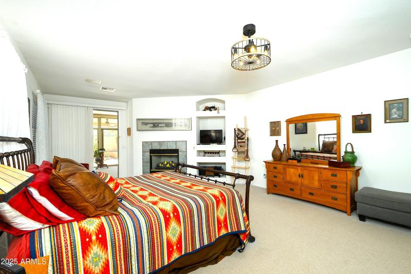 Spacious Primary Suite