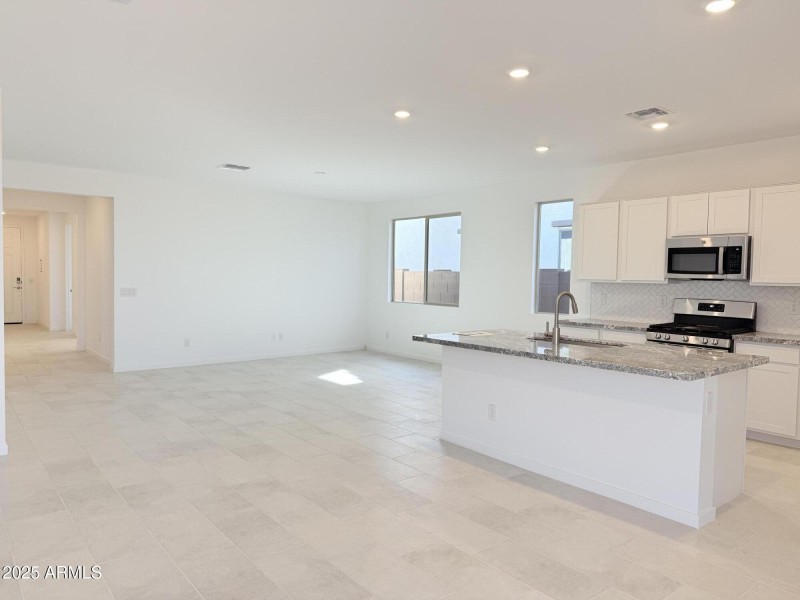 Kitchen/Living Room