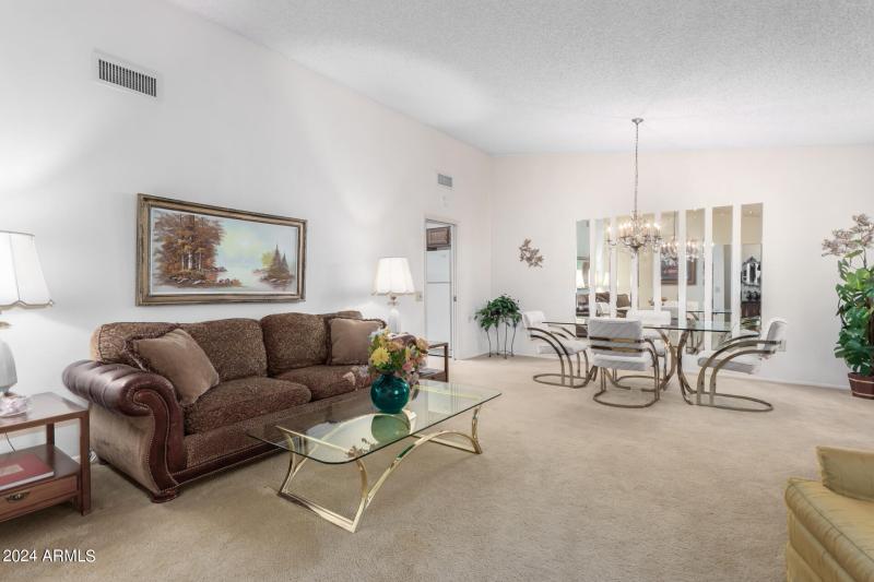 Living Room/Dining Room