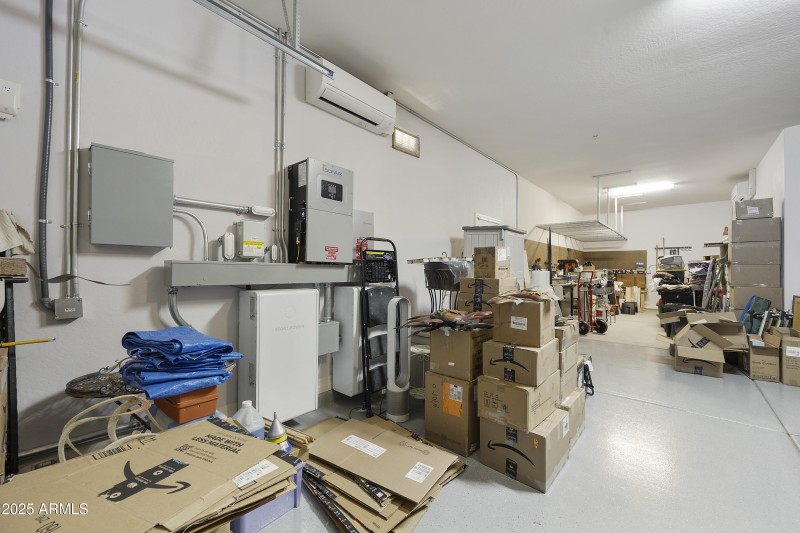 Solar wit battery backup