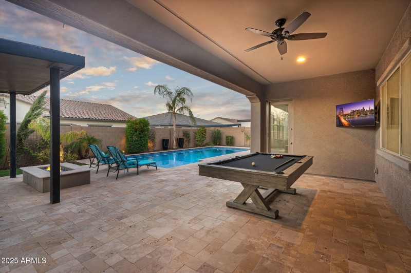 BACKYARD PARADISE