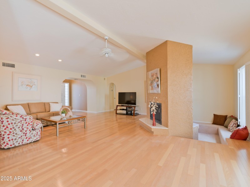 1216 E Winged Foot-6